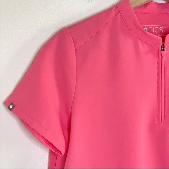NWT Figs Limited Edition Nata Zip Henley Scrub Top Neon Pink XS - Picture 10 of 16